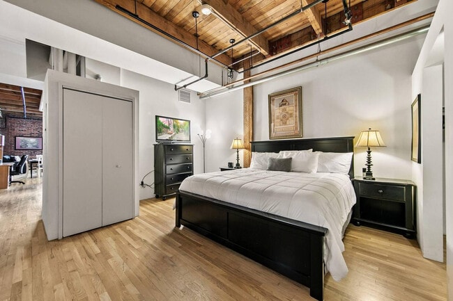 Photo - 1890 Wewatta St Unit ID1013140P