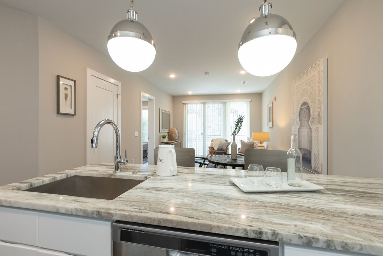 Floor Plan - Layout 04