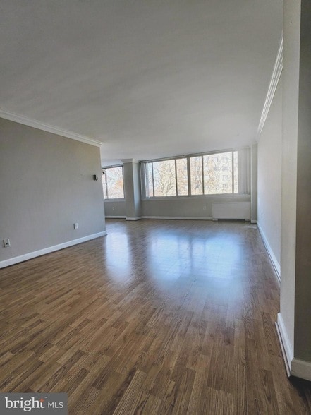 Photo - 5565 Columbia Pike Unit 712