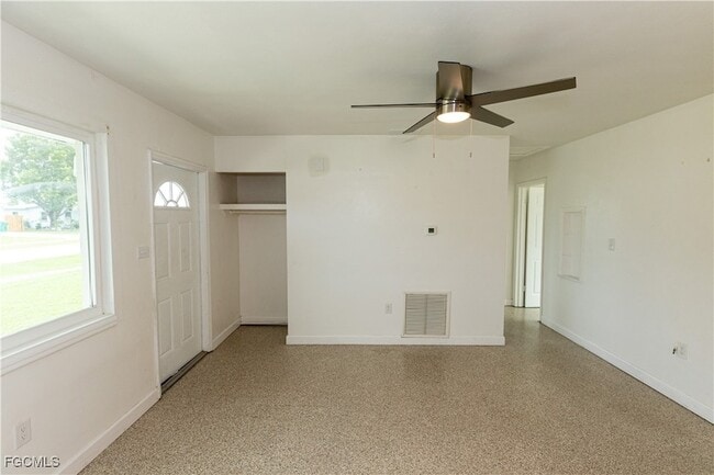 Photo - 21043 Bersell Ave