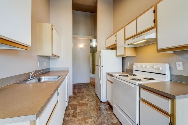 Photo - Gateway Village Apartments