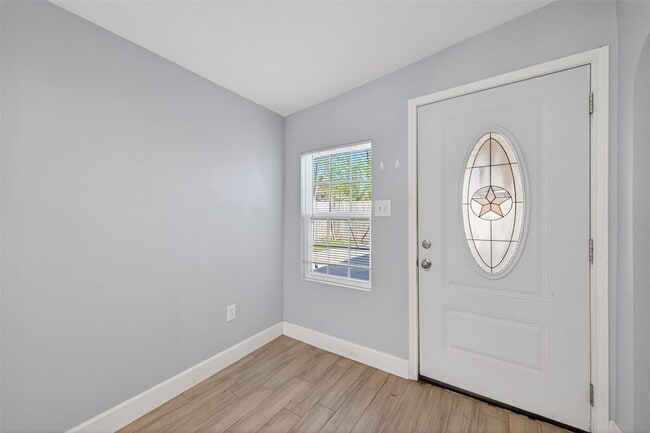 Photo - 7454 Navidad Rd