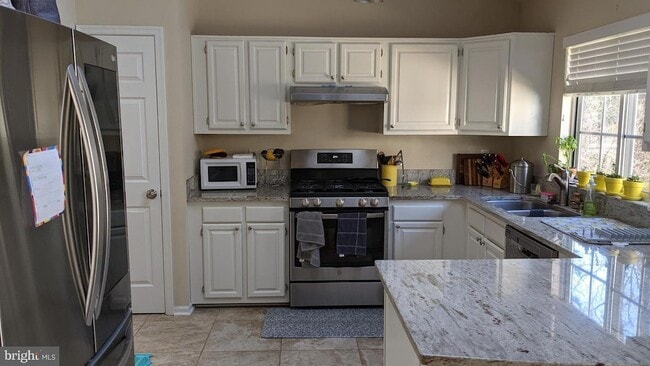 Photo - 407 Deerpath Ave SW