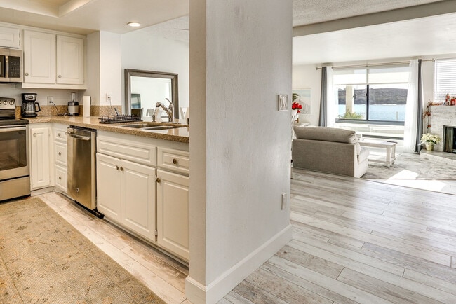 Photo - 4513 Cove Dr Unit SI FL1-ID1546044P