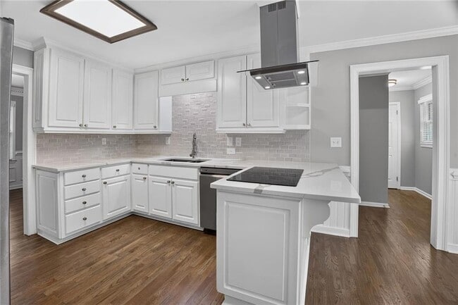 Building Photo - 2982 Northbrook Dr