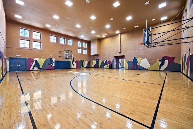 Basketball Court at Las Brisas Apartments in Round Rock, Texas - Las Brisas Apartment Homes