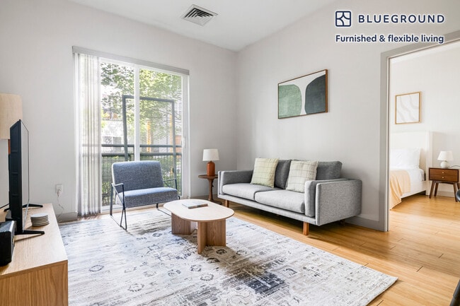 Building Photo - 320 D St Unit SI FL1-ID1253