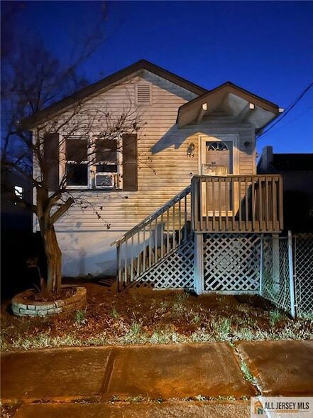 Photo - 143 Fiat Ave