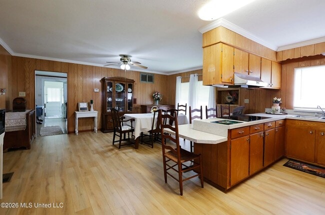 Photo - 7037 Lilly Rd
