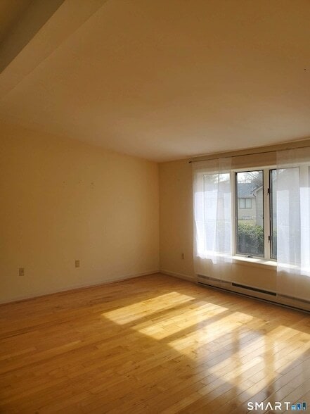 Photo - 25 Oakview Cir