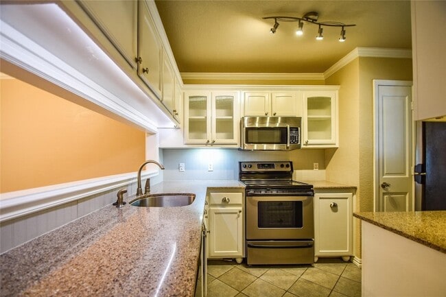 Photo - 87 Winchester Dr