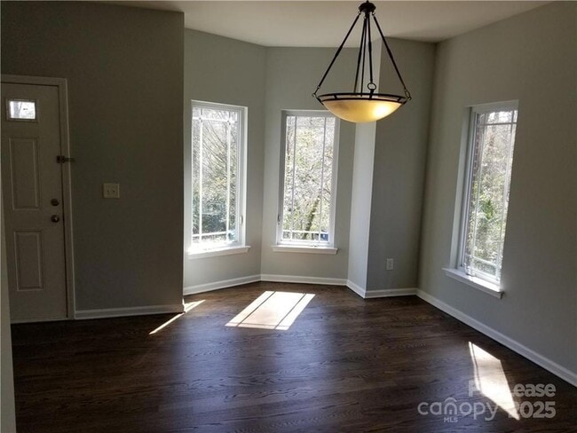 Photo - 1105 Kurt Ct