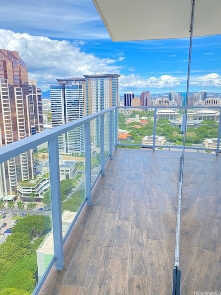 Photo - 888 Kapiolani Blvd