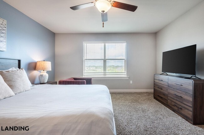 Photo - 305 Laredo Dr Unit 2-306