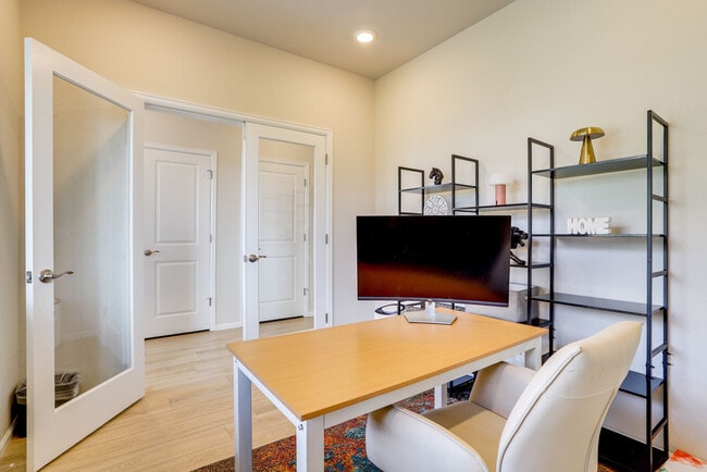Photo - 6026 N Orleans St Unit SI ID1546273P