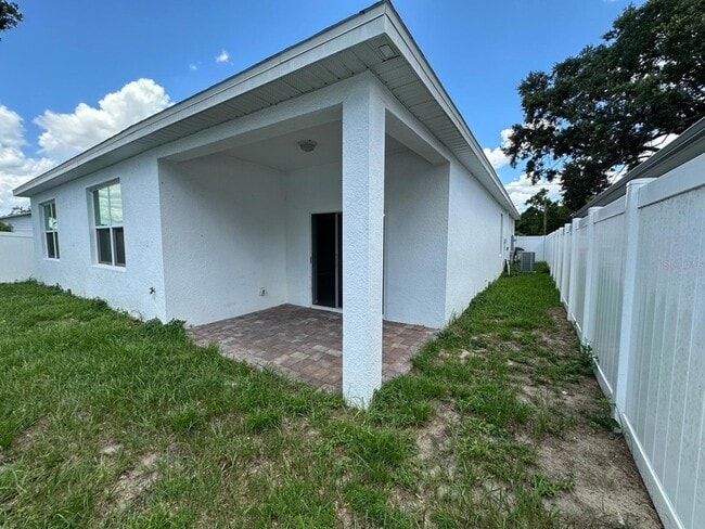 Photo - 117 Murphy St