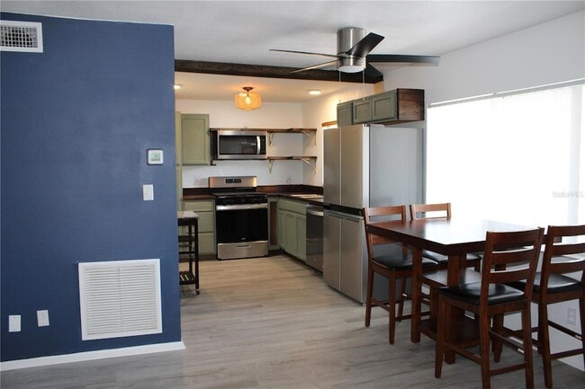 Photo - 1100 Martinique Dr Unit 203