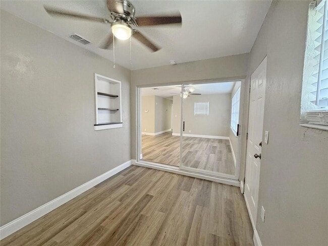 Photo - 1609 Stocking St