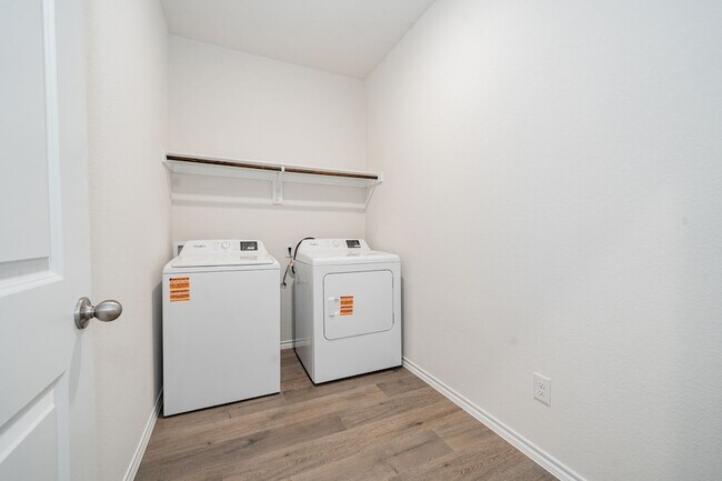 Photo - 2110 Thornton Dr