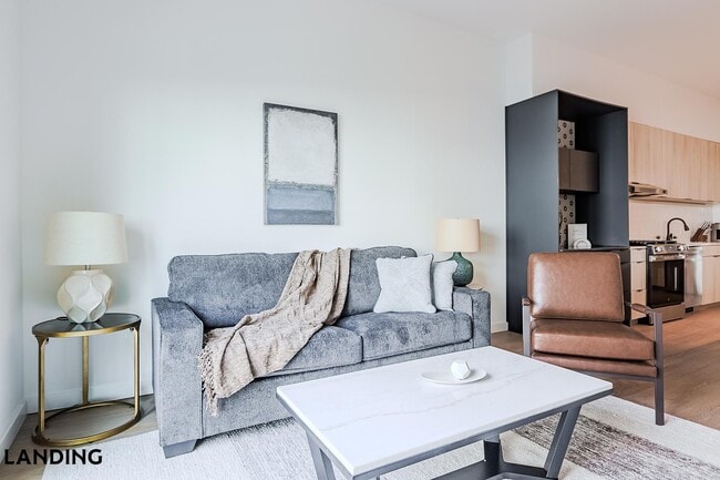 Building Photo - 2623 Keene St Unit 560