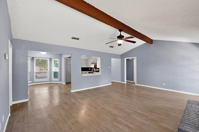 Photo - 2211 Sierra Dr