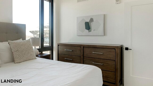 Photo - 1007 S Mint St Unit 901