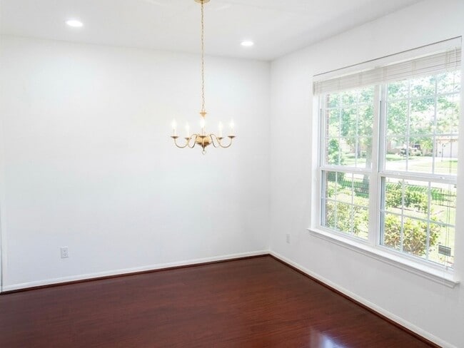 Photo - 2032 Creek Shore Ln