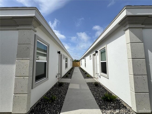 Photo - 740 N Alamo Rd Unit 8