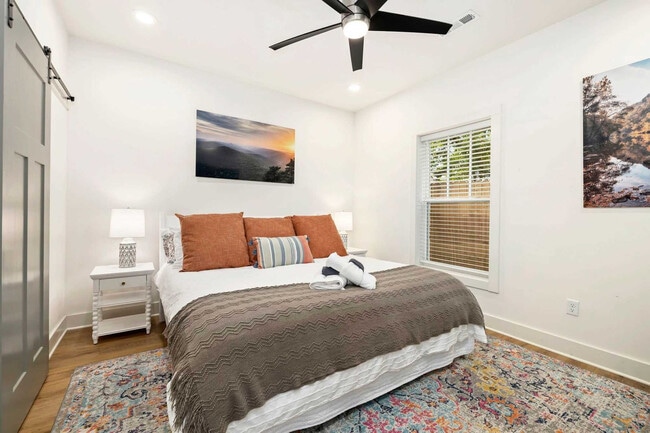 Photo - 376 S Hill Ave Unit SI ID1297814P