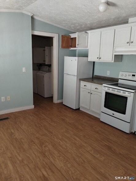 Photo - 291 Westford Rd