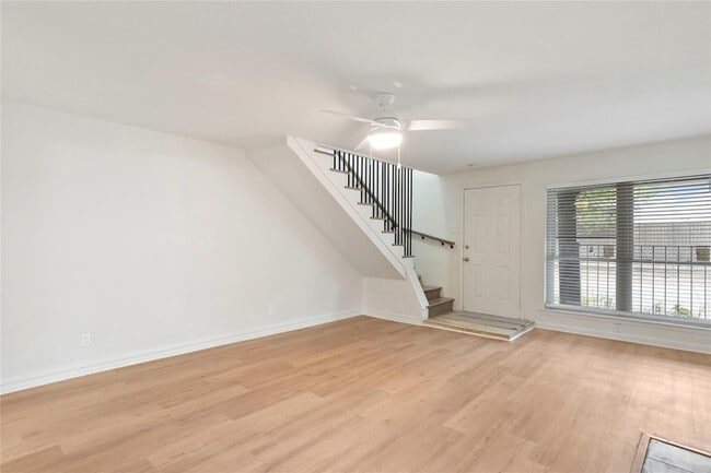 Photo - 4930 Windward Passage