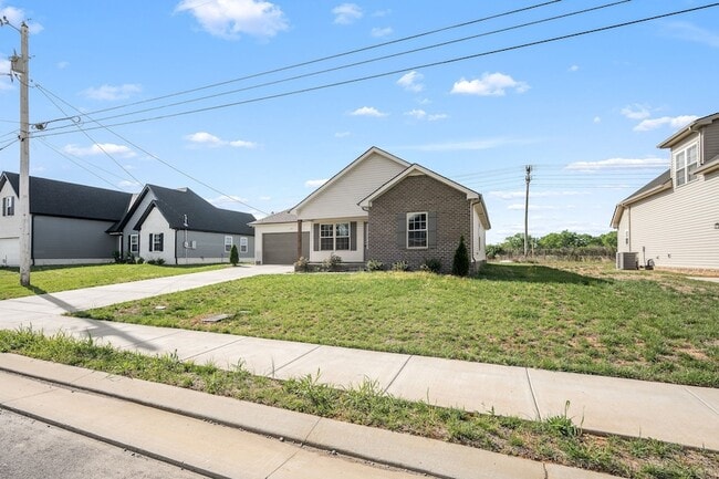 Photo - 107 Meadowbrook