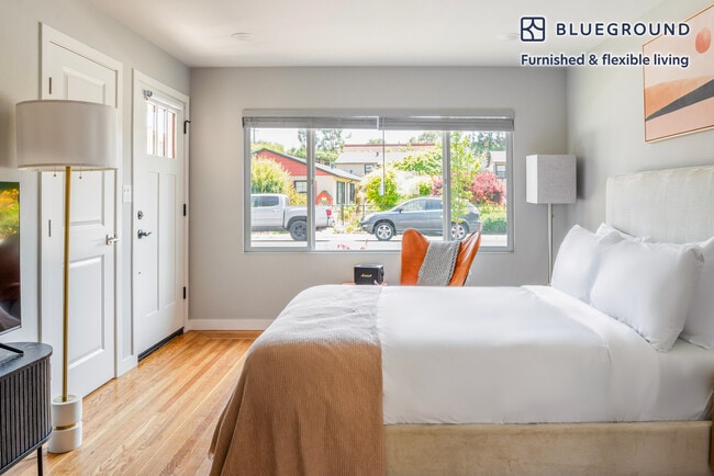 Building Photo - 1056 Noel Dr Unit SI FL0-ID1863