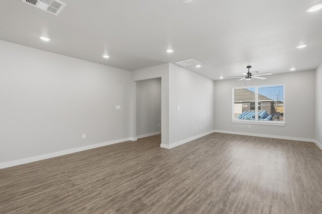 Photo - 3035 Glennster St