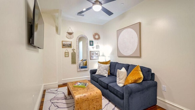 Photo - 604 Baronne St Unit ID1267112P