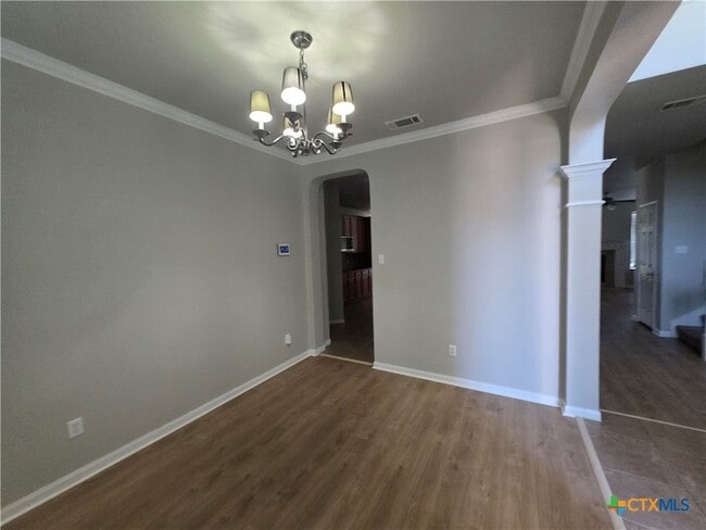 Photo - 423 Wrought Iron Dr