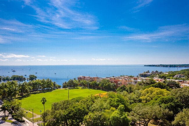 Photo - 2889 McFarlane Rd Unit ID1240510P