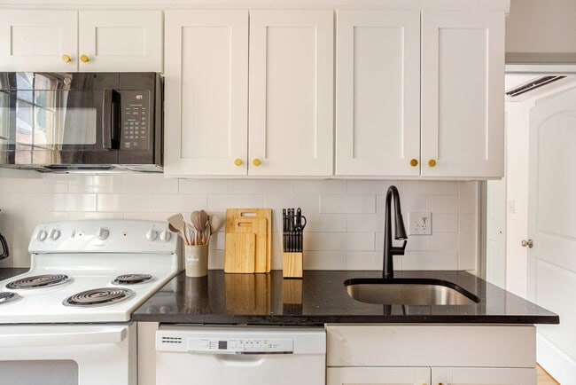 Photo - 1384 Ridge Ave Unit ID1314951P