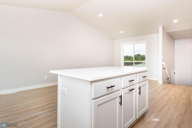 Photo - 6718 68th St S