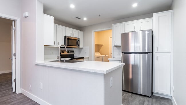 Building Photo - Symphony