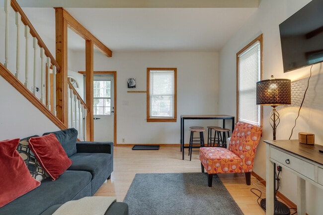 Photo - 16 S Hudson St Unit ID1306517P