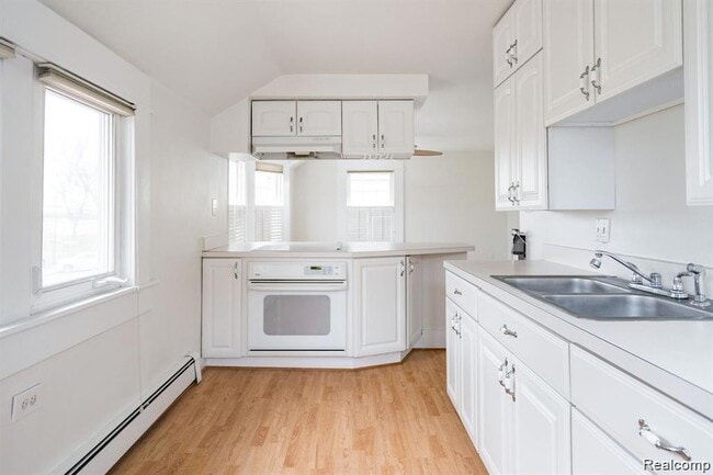 Photo - 2716 Van Alstyne St Unit Upper