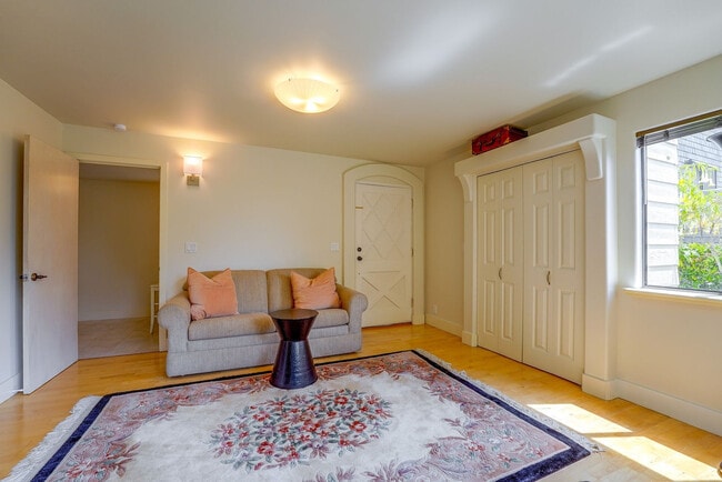 Photo - 404 Torres St Unit SI ID1620670P