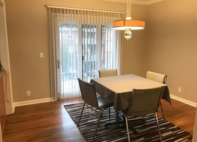 Photo - 104 Saint Charles Pl