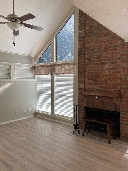 Photo - 18240 Midway Rd