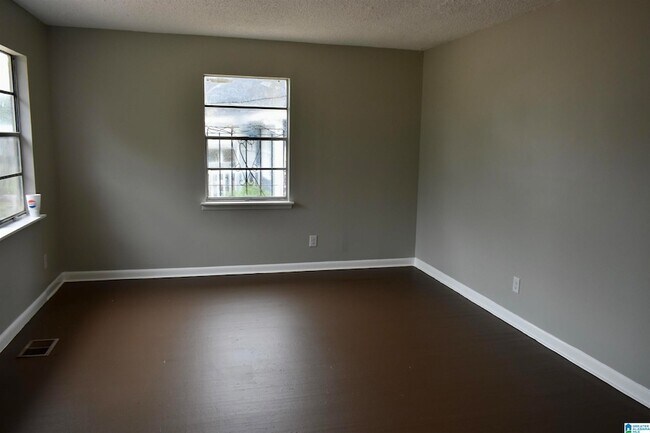 Photo - 3720 Howard Ave SW