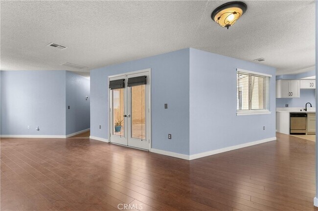 Photo - 1068 Occidental Cir
