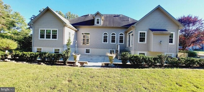 Photo - 9008 Doris Dr