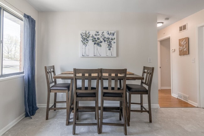 Photo - 5601 N Northwood Rd Unit ID1351831P