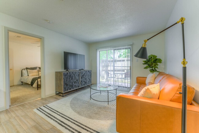 Building Photo - Brightwaters Apartments